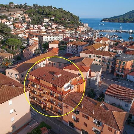 Hotel Due Torri Porto Azzurro Ngoại thất bức ảnh