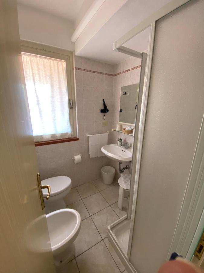 Hotel Due Torri Porto Azzurro Ngoại thất bức ảnh