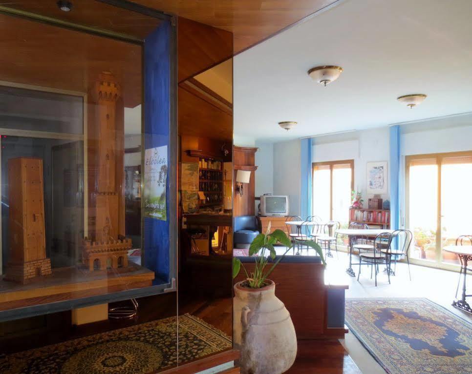 Hotel Due Torri Porto Azzurro Ngoại thất bức ảnh