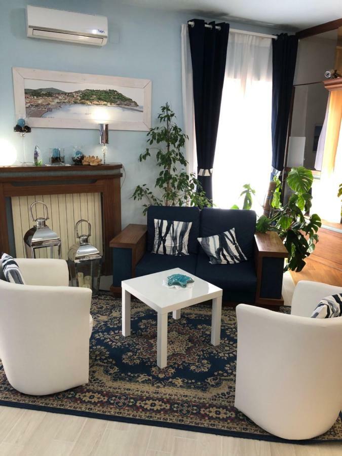Hotel Due Torri Porto Azzurro Ngoại thất bức ảnh